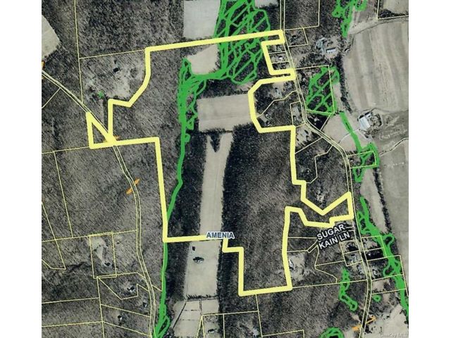 Lot Size:   House style home in Amenia