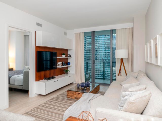  2 BR,  2.00 BTH  Apartment style home in Miami