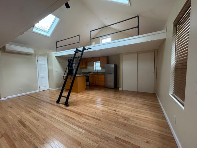 Studio,  1.00 BTH  Apartment style home in Rockaway Park