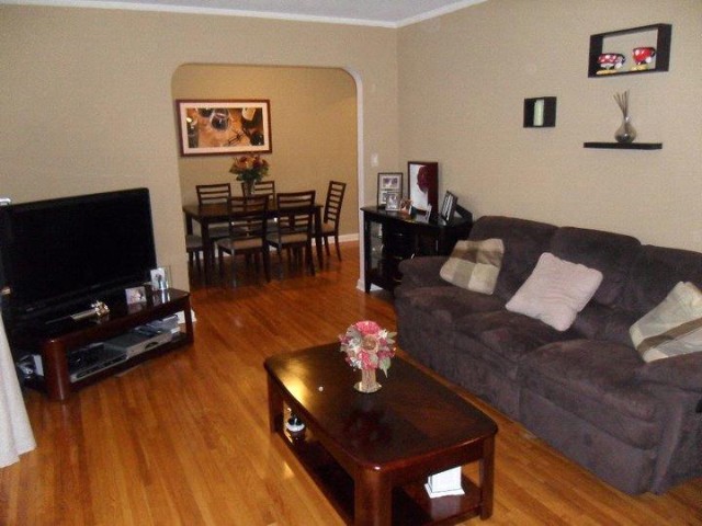  1 BR,  1.00 BTH &nbsp;Co-op style home in BELLE HARBOR