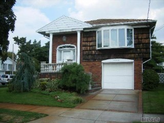 [HOWARD BEACH Real Estate, listing number 5611371]