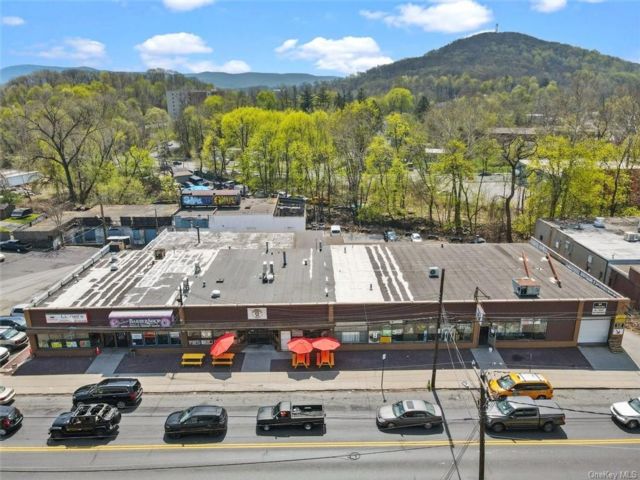 Studio,  0.00 BTH &nbsp;House style home in Newburgh City