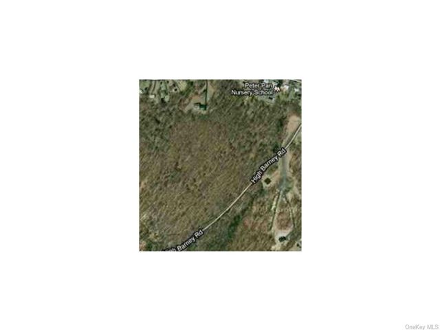 Lot <b>Size:</b>  &nbsp;House style home in Middletown