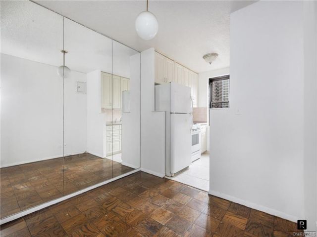  2 BR,  2.00 BTH &nbsp;Other style home in New York