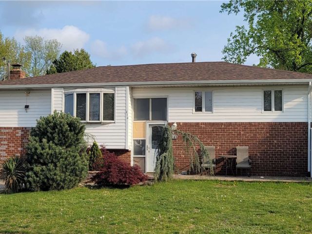 [Deer Park Real Estate, listing number 2024295]