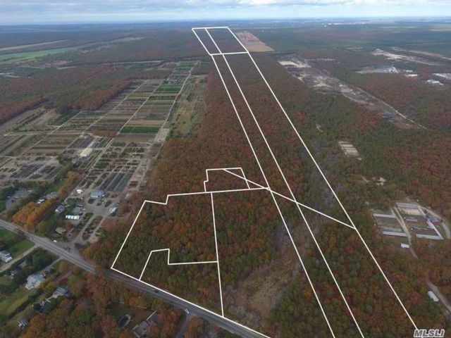 Lot <b>Size:</b> 134 Acres &nbsp;Land style home in Eastport