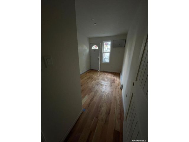 [PHOTO]