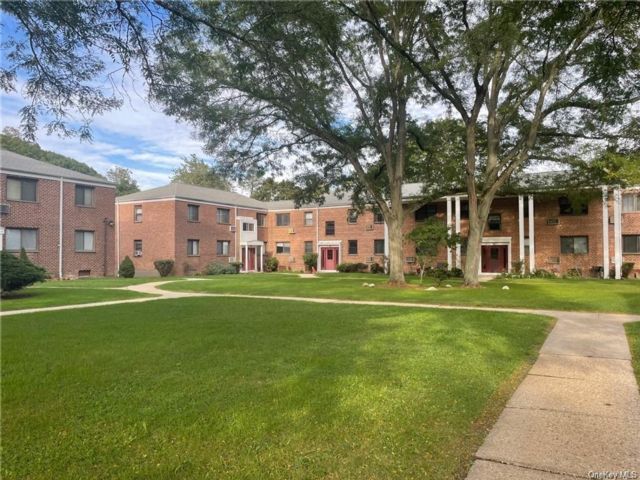  1 BR,  1.00 BTH &nbsp;Garden apartmen style home in Greenburgh