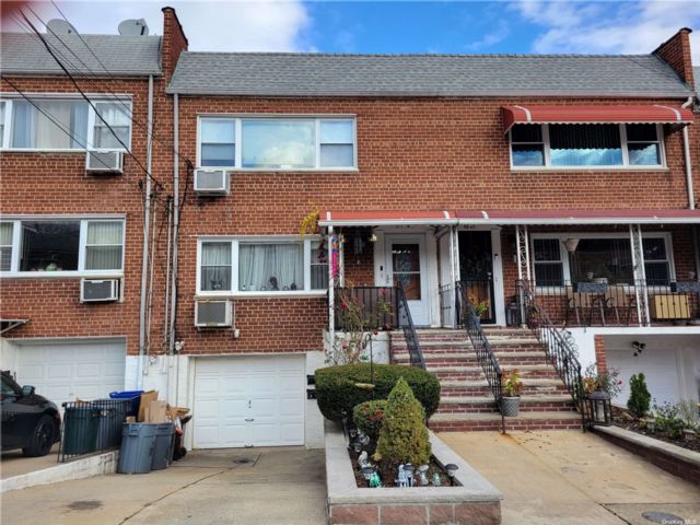  4 BR,  3.00 BTH &nbsp;Other style home in Woodhaven
