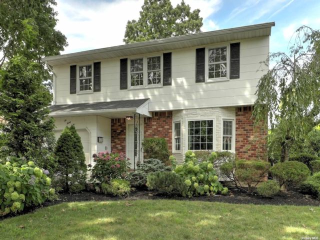 [Massapequa Real Estate, listing number 2131441]