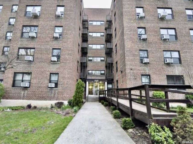  2 BR,  1.00 BTH &nbsp;Other style home in New York