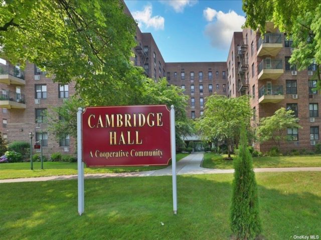  1 BR,  1.00 BTH &nbsp;Other style home in 