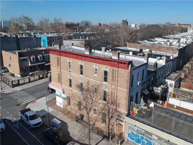 Studio,  0.00 BTH &nbsp;Commercial style home in Bushwick