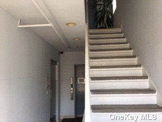[PHOTO]