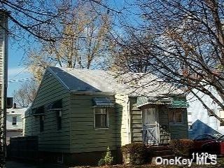  2 BR,  1.00 BTH &nbsp;Ranch style home in Elmont