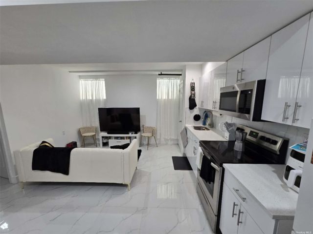 [PHOTO]