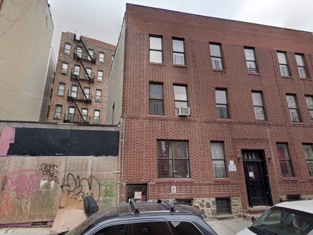 Studio,  0.00 BTH &nbsp;Commercial style home in Fordham