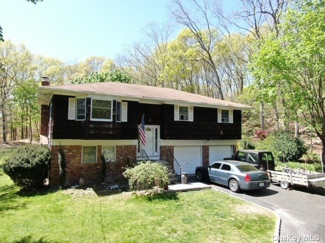  3 BR,  2.00 BTH &nbsp;Hi ranch style home in Sound Beach