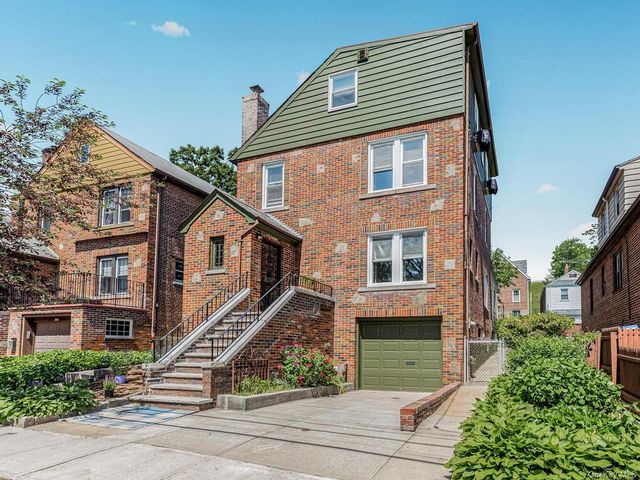  5 BR,  2.00 BTH &nbsp;Tudor style home in Yonkers