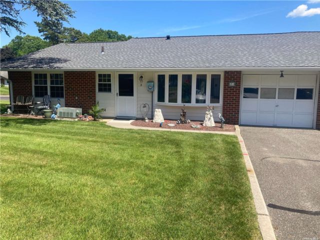  2 BR,  2.00 BTH &nbsp;Other style home in Ridge