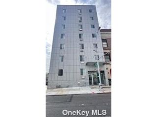  2 BR,  1.00 BTH &nbsp;Other style home in Woodside