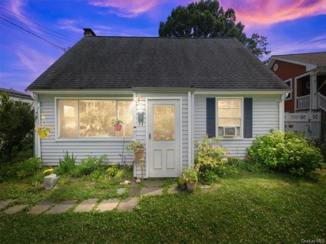  2 BR,  1.00 BTH &nbsp;Ranch style home in Cortlandt