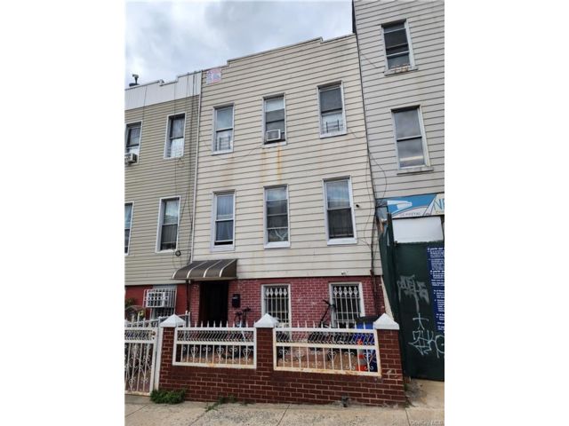 Studio,  0.00 BTH &nbsp;House style home in Bushwick