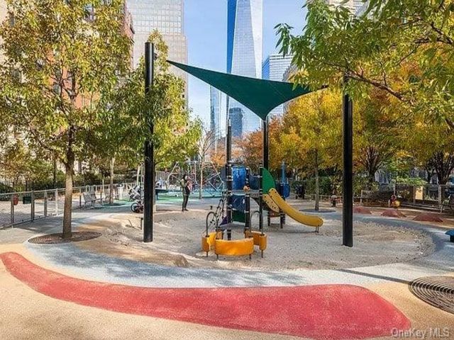  1 BR,  1.00 BTH &nbsp;House style home in New York (manhattan)
