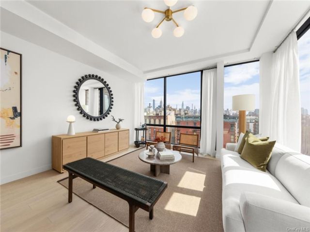  2 BR,  2.00 BTH &nbsp;House style home in New York (manhattan)