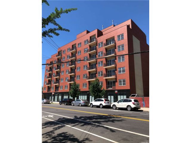  1 BR,  1.00 BTH &nbsp;Other style home in Fresh Meadows