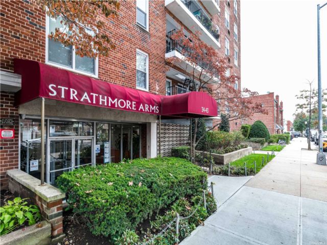 Studio,  1.00 BTH &nbsp;Mid-rise style home in Woodside