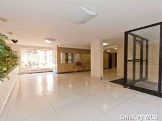 [PHOTO]
