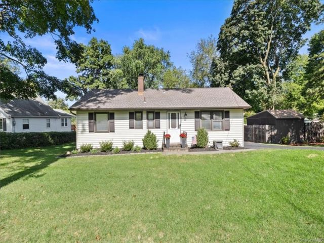  3 BR,  2.00 BTH &nbsp;Ranch style home in Cortlandt