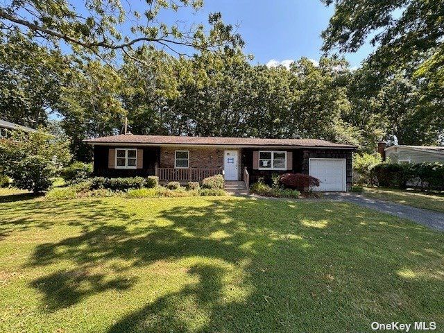  3 BR,  1.00 BTH &nbsp;Ranch style home in Port Jefferson Station
