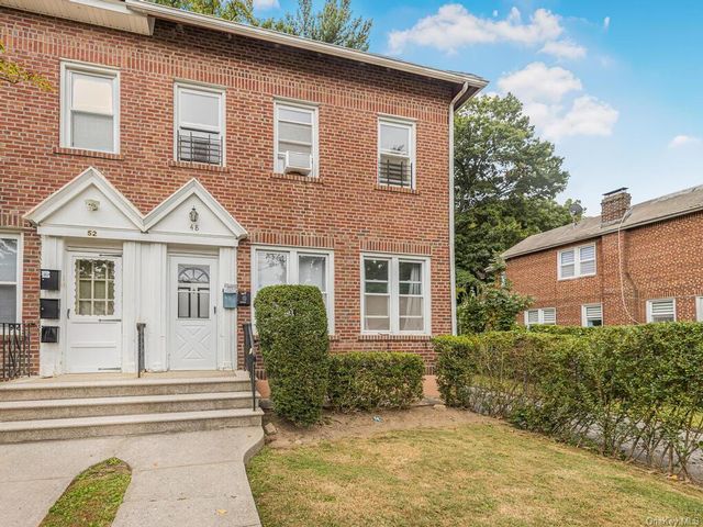  2 BR,  2.00 BTH &nbsp;House style home in Yonkers