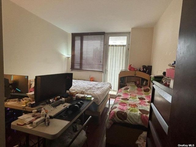 [PHOTO]