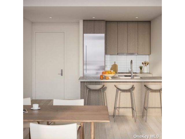  1 BR,  1.00 BTH &nbsp;High rise style home in Flushing