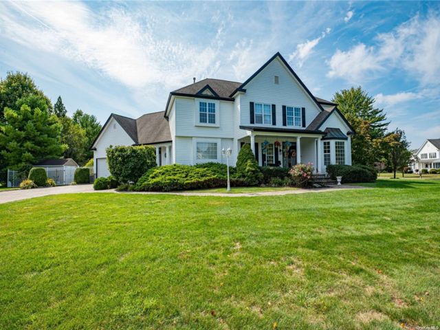 [Wading River Real Estate, listing number 2488050]