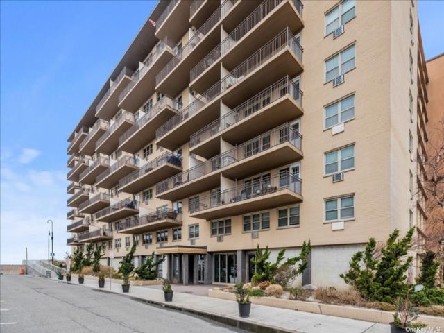  1 BR,  1.00 BTH &nbsp;Other style home in Long Beach
