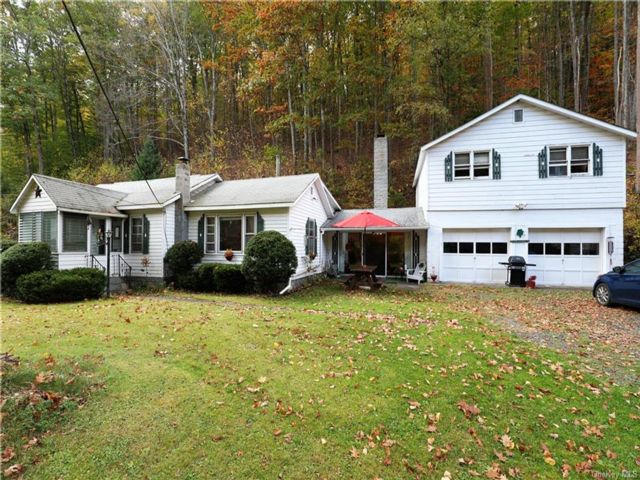  3 BR,  2.00 BTH &nbsp;Ranch style home in Shandaken