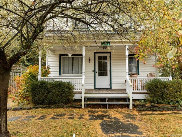  3 BR,  1.00 BTH &nbsp;Colonial style home in Callicoon