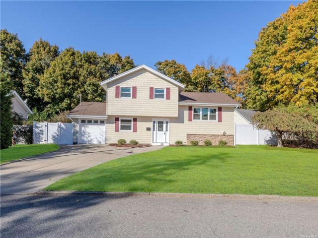 [Port Jefferson Station Real Estate, listing number 2499463]