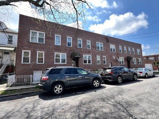 Studio,  0.00 BTH &nbsp;Commercial style home in Pilgrim