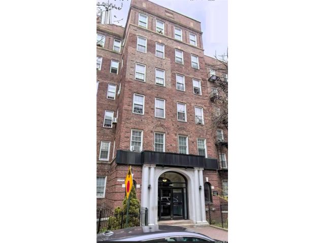  2 BR,  1.00 BTH &nbsp;Other style home in New York