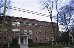  3 BR,  2.00 BTH &nbsp;Garden style home in Yonkers