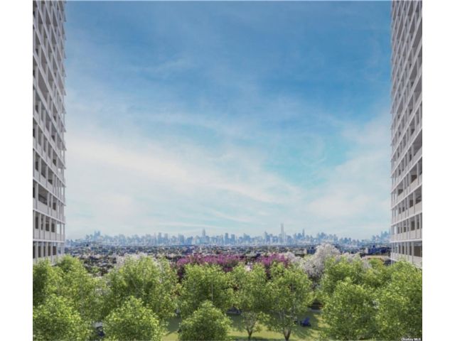  2 BR,  4.00 BTH &nbsp;Condo style home in Pomona