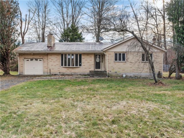  3 BR,  3.00 BTH &nbsp;Other style home in Woodbury