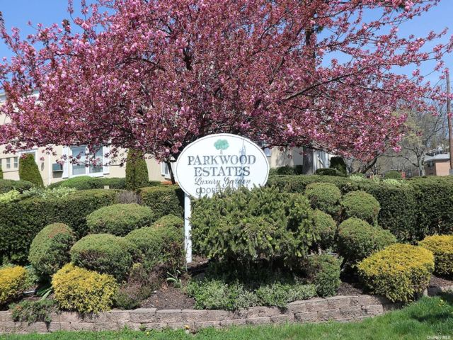  1 BR,  1.00 BTH &nbsp;Garden style home in Bellerose