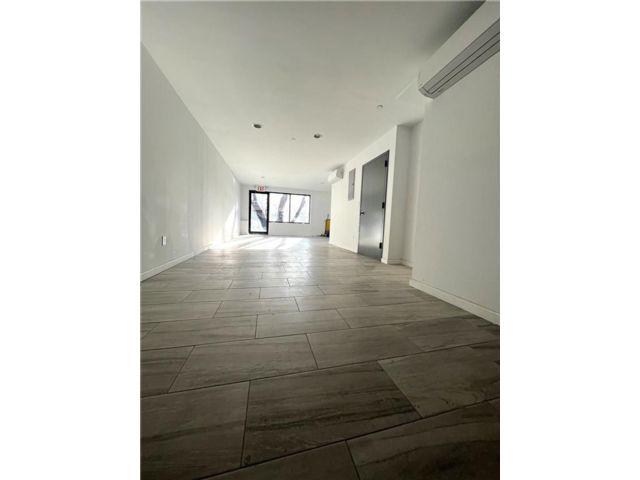 Studio,  0.00 BTH &nbsp;Office style home in Sunset Park