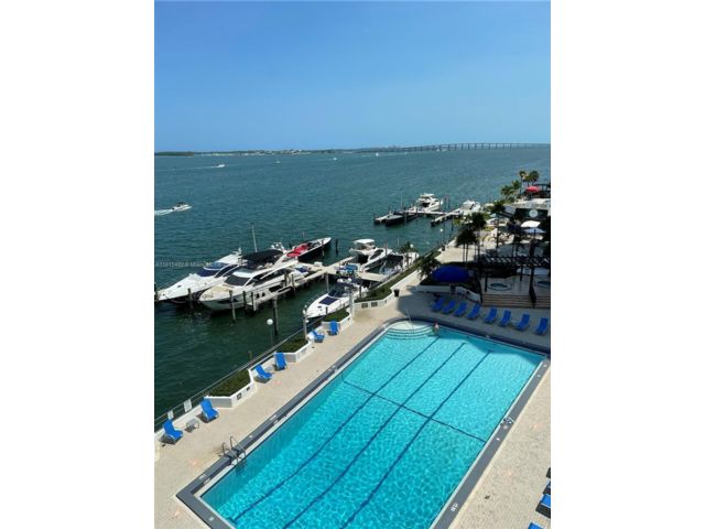  2 BR,  2.00 BTH &nbsp; style home in Miami